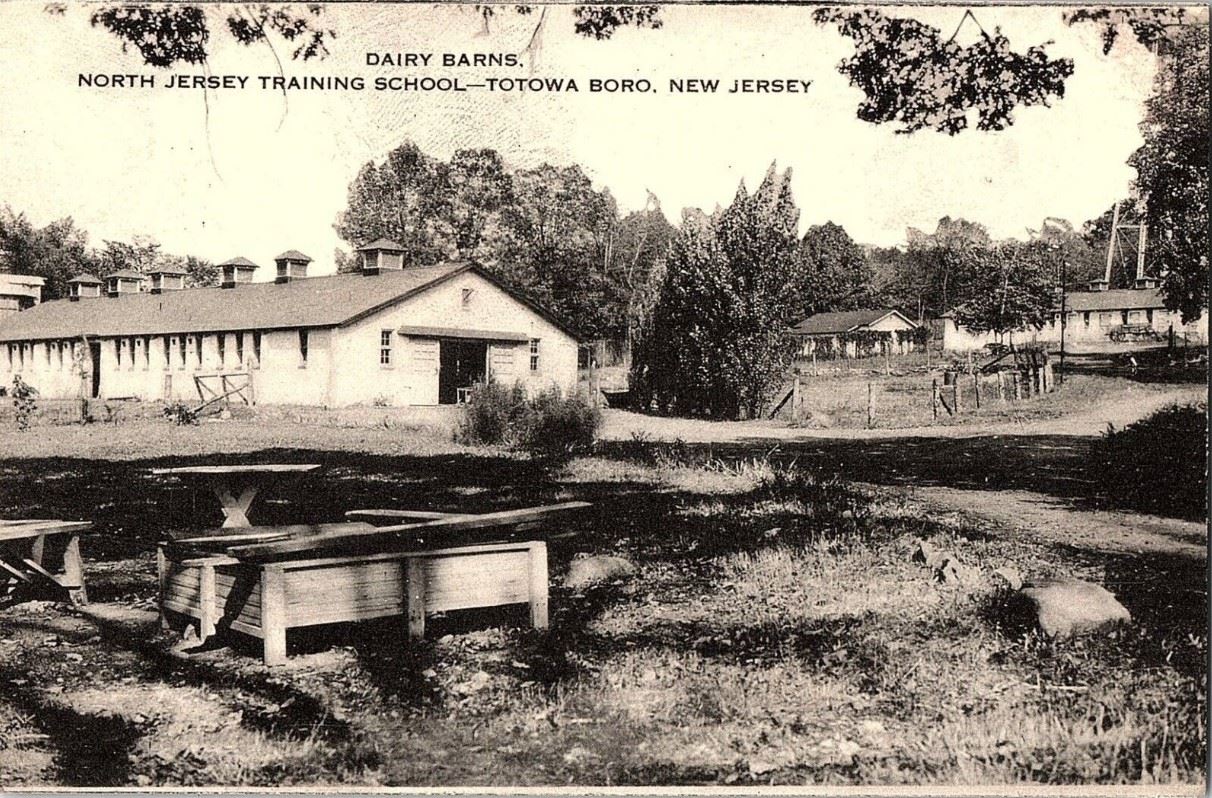 Fig 8 21-095 _NorthJerseyTotowa_Barns